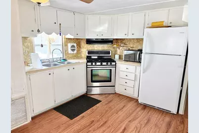 425 Mount Piney Avenue NE #681, Saint Petersburg, FL 33702 - Photo 6