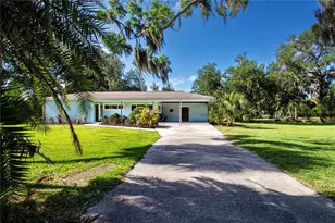 6109 Kracker Ave, Gibsonton, FL 33534 - Photo 2