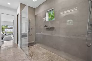 874 Placido Way NE, Saint Petersburg, FL 33704 - Photo 36