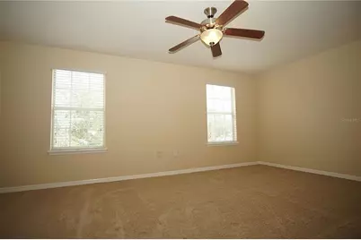 11406 Marbella Terrace Street, Tampa, FL 33637 - Photo 12