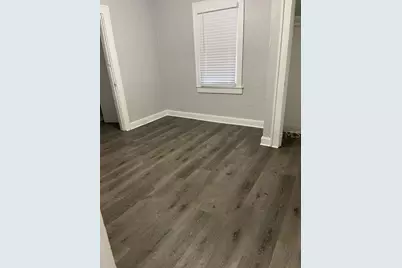 1727 45th Street S #B, Saint Petersburg, FL 33711 - Photo 8