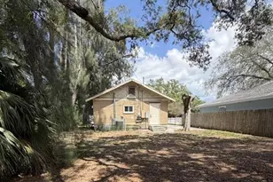 1727 45th St S, Saint Petersburg, FL 33711 - Photo 1