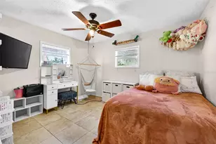 1318 W Rambla St, Tampa, FL 33612 - Photo 18