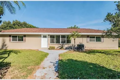 313 24th Avenue E, Bradenton, FL 34208 - Photo 4