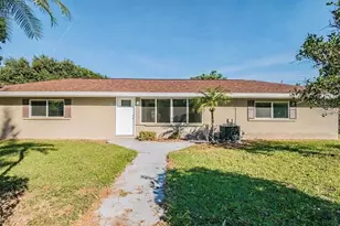 313 24th Ave E, Bradenton, FL 34208 - Photo 4