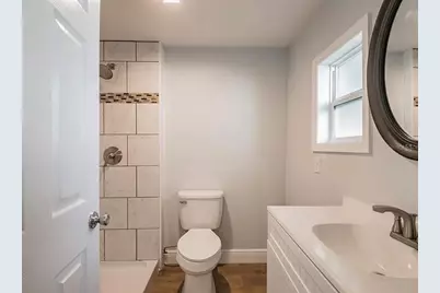 313 24th Avenue E, Bradenton, FL 34208 - Photo 18