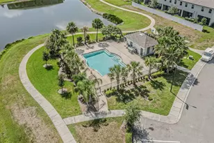 817 Royal Empress Dr, Ruskin, FL 33570 - Photo 14