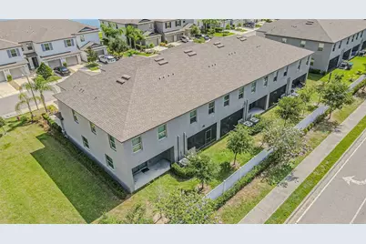 817 Royal Empress Drive, Ruskin, FL 33570 - Photo 10
