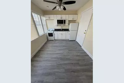 [Address not provided], Saint Petersburg, FL 33701 - Photo 4
