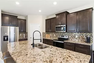 10403 Laxer Cay Loop, San Antonio, FL 33576 - Photo 10