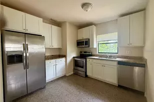 3414 W Oakellar Ave, Tampa, FL 33611 - Photo 2