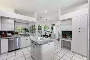 1038 Wideview Ave, Tarpon Springs, FL 34689 - Photo 6