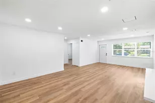 4513 S Hesperides St, Tampa, FL 33611 - Photo 8