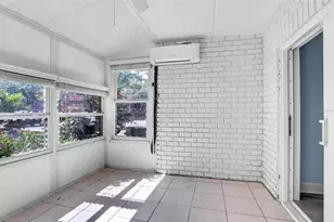 8542 10th St N, Saint Petersburg, FL 33702 - Photo 20