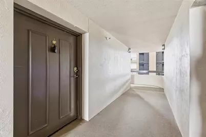 2413 Bayshore Boulevard #1004, Tampa, FL 33629 - Photo 6