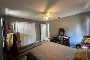 220 NE 11th St, Crystal River, FL 34428 - Photo 10