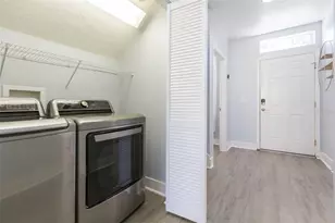 10020 Tate Ln, Tampa, FL 33626 - Photo 4