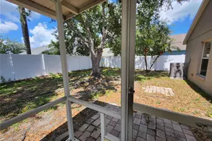 32119 Cypress Valley Dr, Wesley Chapel, FL 33545 - Photo 10