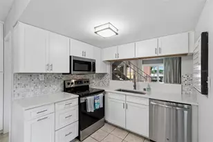 2424 W Tampa Bay Blvd, Tampa, FL 33607 - Photo 8