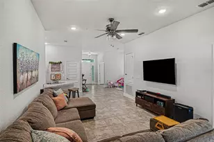 284 Citrus Pointe Dr, Haines City, FL 33844 - Photo 4