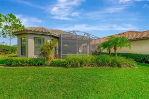 4732 Alexandria Ct, Palmetto, FL 34221 - Photo 2