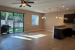 10273 Villa Palazzo Ct, Tampa, FL 33615 - Photo 4