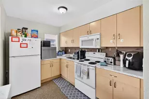 1901 Melrose Ave S, Saint Petersburg, FL 33712 - Photo 6