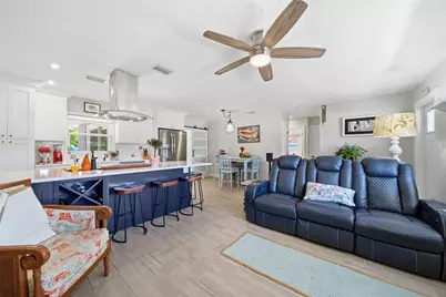 5548 Cedar Street NE, Saint Petersburg, FL 33703 - Photo 10