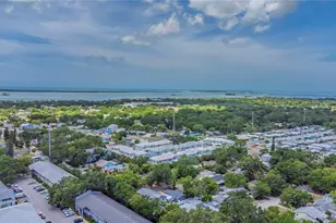 300 Clyde Ln, Dunedin, FL 34698 - Photo 52