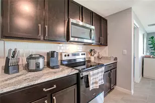 9206 Mission Bay Pl, Tampa, FL 33637 - Photo 18