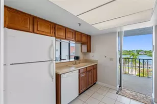 19111 Vista Bay Dr, Indian Shores, FL 33785 - Photo 36