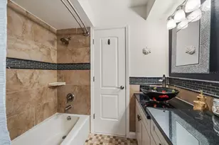 2400 Sherwood Ln, Clearwater, FL 33764 - Photo 32