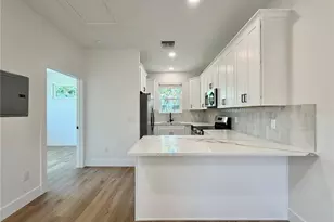 2846 30th Ave N, Saint Petersburg, FL 33713 - Photo 6
