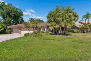 2402 Huntington Blvd, Safety Harbor, FL 34695 - Photo 4