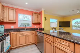 5605 Shore Blvd S, Gulfport, FL 33707 - Photo 14