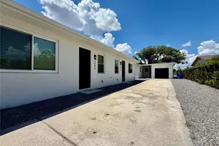 2848 30th Ave N, Saint Petersburg, FL 33713 - Photo 2