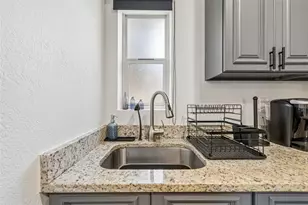 3737 Burlington Ave N, Saint Petersburg, FL 33713 - Photo 38