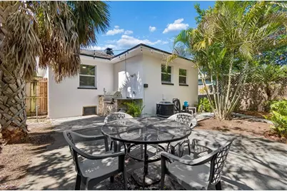 3737 Burlington Avenue N, Saint Petersburg, FL 33713 - Photo 4