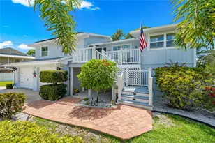 201 Lagoon Dr, Palm Harbor, FL 34683 - Photo 12
