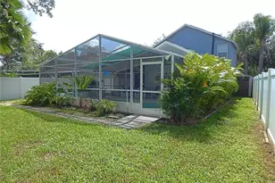 5869 Meadowpark Pl, Lithia, FL 33547 - Photo 4