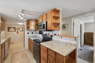 21128 Niles Ave, Mount Dora, FL 32757 - Photo 12