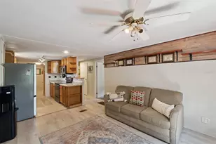21128 Niles Ave, Mount Dora, FL 32757 - Photo 14