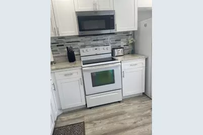 5724 La Puerta Del Sol Boulevard #248, Saint Petersburg, FL 33715 - Photo 2