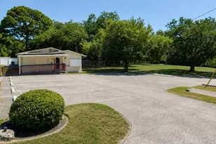 2886 Whitney Rd, Clearwater, FL 33760 - Photo 1