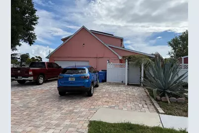 8301 Lopez Drive, Tampa, FL 33615 - Photo 10