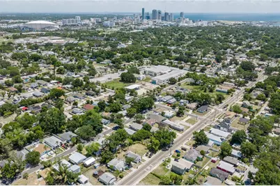 2001 15th Avenue S, Saint Petersburg, FL 33712 - Photo 4