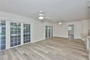 8410 Lava Pl, Tampa, FL 33615 - Photo 14