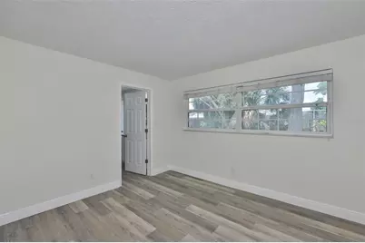 8410 Lava Place, Tampa, FL 33615 - Photo 36