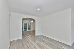 8410 Lava Pl, Tampa, FL 33615 - Photo 24