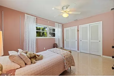 2700 Desoto Way S, Saint Petersburg, FL 33712 - Photo 18